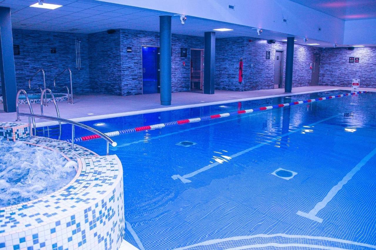 Village Hotel Bracknell Zewnętrze zdjęcie