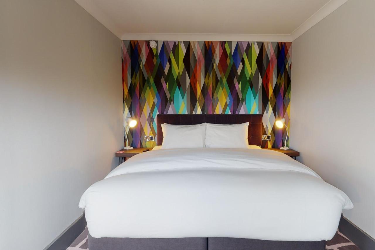 Village Hotel Bracknell Zewnętrze zdjęcie