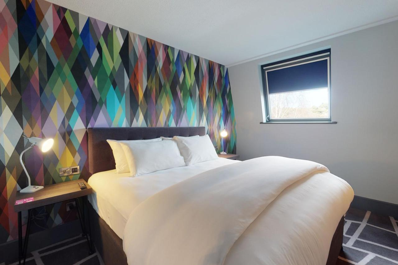Village Hotel Bracknell Zewnętrze zdjęcie